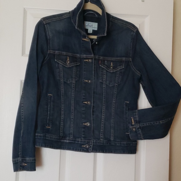 Levi's Jackets & Blazers - NWOT, Levi's Authentic Jean Jacket!